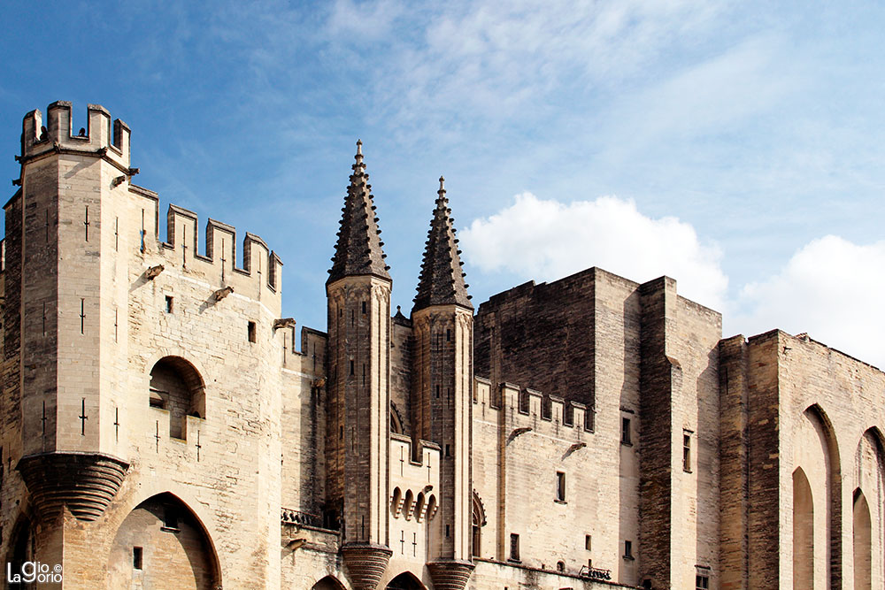 Palais des Papes · Arles