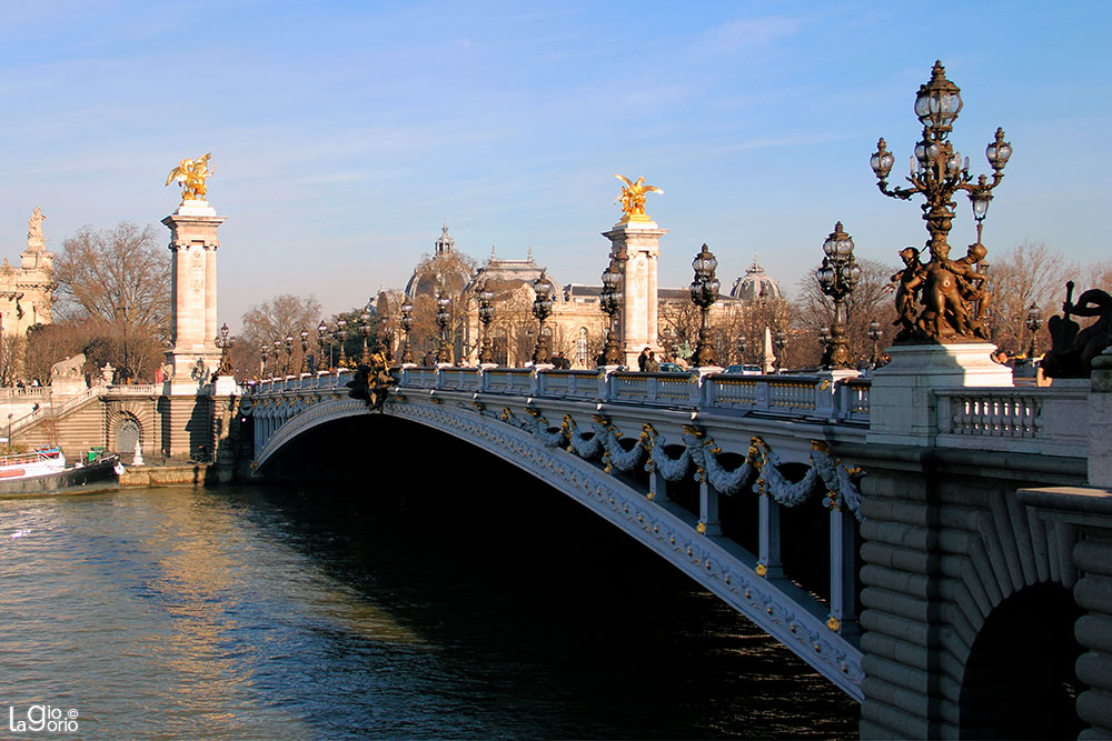 Pont Alexandre III · Marie Joseph Bernard Cassien (1900) · Paris