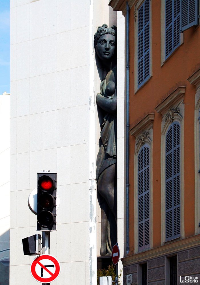 Vénus di Sacha Sosno e Georges Margarita (1988) · Elysée Palace · Nice